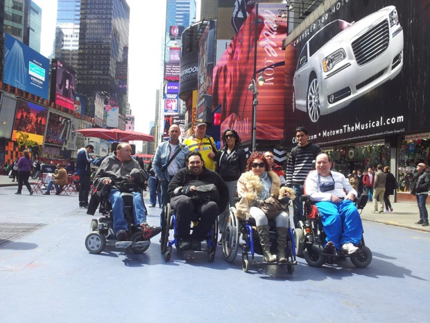 Un groupe de voyageurs clients de Yoola, partis visiter New York - Photo Yoola Un groupe de voyageurs clients de Yoola, partis visiter New York - Photo Yoola