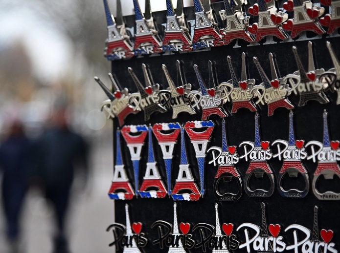 Le Réseau Action Climat a publié un nouveau rapport sur le tourisme et la France - Depositphotos
