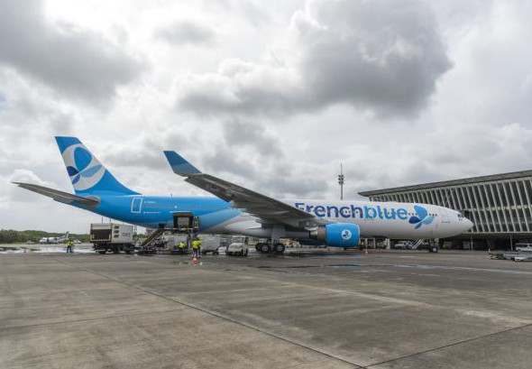 L'appareil de French Blue sur l'aéroport de Guadeloupe Pôle Caraïbes - DR