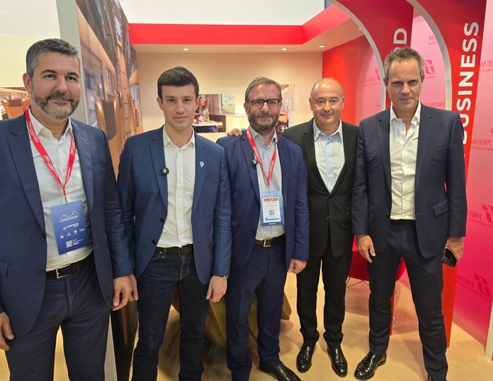 Maxime Pialat, dirigeant de Supertripper aux côté de Laurent Boissé de Trenitalia, Laurent Abitbol, président de Marietton Développement, Christophe Jacquet, directeur général du groupe Marietton Développement - Photo CE