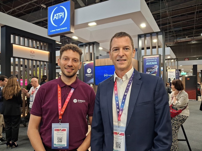 Nabil Maillard, directeur commercial d’ATPI France, et Nick Hatherall, directeur général d’ATPI France, sur le stand de la TMC à l’IFTM Top Résa 2026. @c.l.