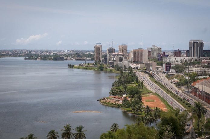 Emirates dessert actuellement Abidjan avec des vols quotidiens - Depositphotos.com, Roman_Yanushevsky