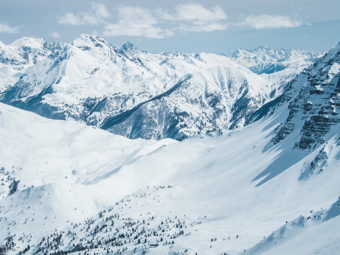 Villages Clubs du Soleil recrute 193 saisonniers pour la saison d’hiver 2026-2027 dans ses établissements de montagne.   DepositPhotos.com/ kbarzycki