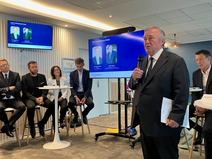Olivier Ginon (GL Events) et les professionnels du tourisme réunis au Stade de France. Photo: TB Olivier Ginon (GL Events) et les professionnels du tourisme réunis au Stade de France. Photo: TB