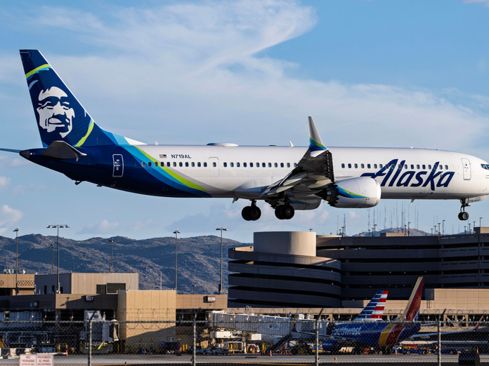 Alaska Airlines et Hawaiian Airlines dévoilent leurs nouvelles expériences premium Aurora et Leihōkū.   DepositPhotos.com/RLGUESSAZ