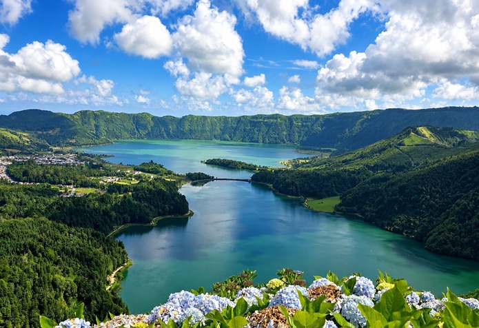 Top of travel lance le Cap-Vert et les Açores - Photo Sao Miguel Açores CE