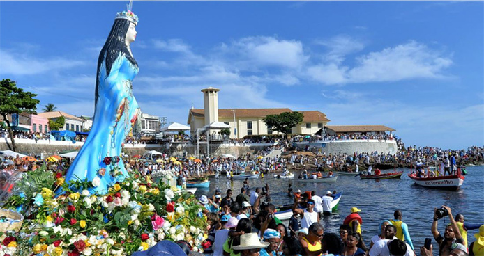 Festa de Iemanjá © Shutterstock Festa de Iemanjá © Shutterstock