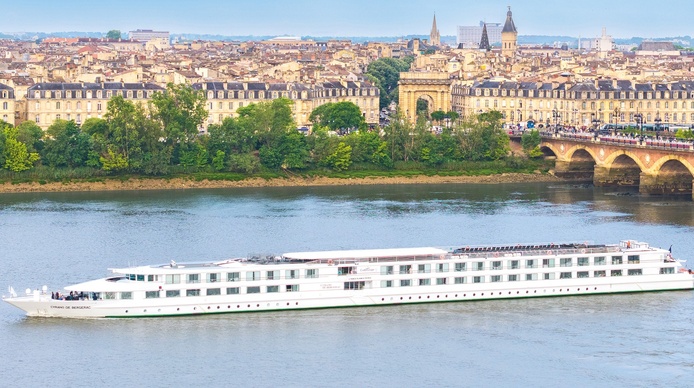 Le Cyrano de Bergerac propose des départs depuis Bordeaux @CroisiEurope Le Cyrano de Bergerac propose des départs depuis Bordeaux @CroisiEurope