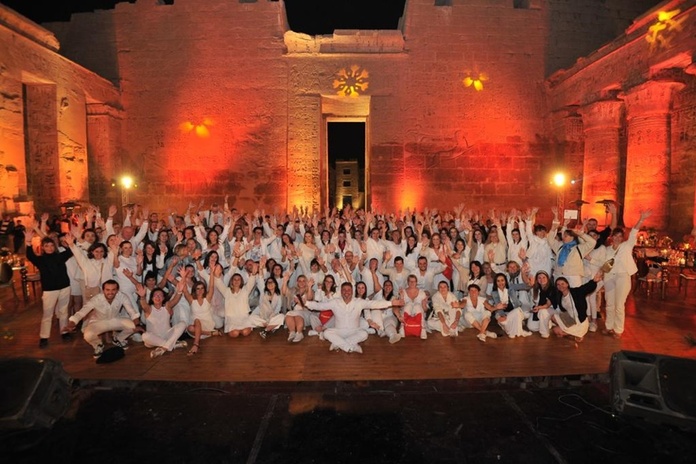 Pour le Pharaoh Tour 2023, Travel Evasion a privatisé, le temps d'une soirée, le temple de Ramsès III à Medinet Habou - Photo : Travel Evasion
