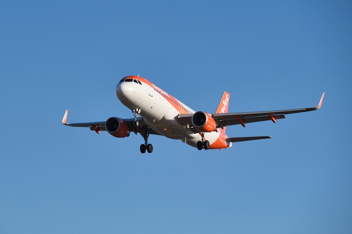EasyJet proposera le Wi-Fi grâce à un partenariat avec Starlink à bord de tous ses avions en 2028 - Depositphotos.com, DmitryRukhlenko