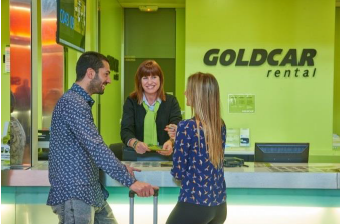 L'agence de l'aéroport de Lamezia est la 20e pour Goldcar en Italie - Photo : Goldcar