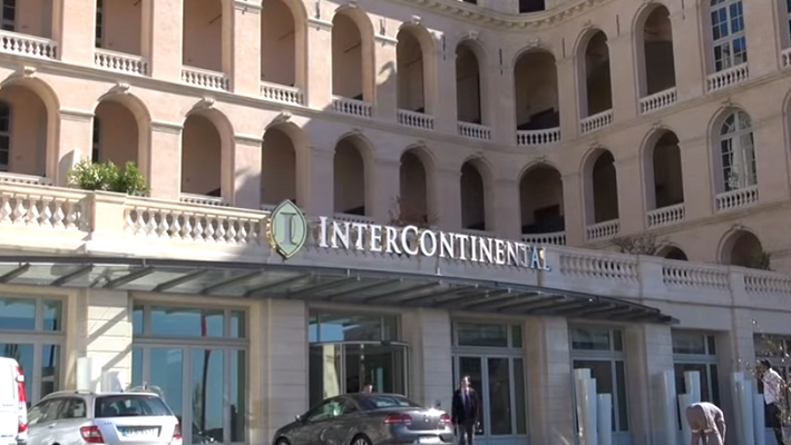 Les femmes de chambre de l'InterContinental de Marseille Hôtel-Dieu ont eu gain de cause, elles ne seront plus payées à la tâche - Photo : A.B. et P.C.
