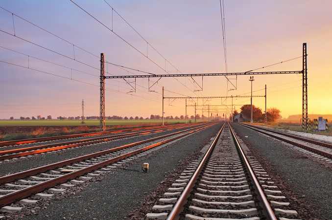 Les régions pourront bientôt travailler avec d'autres compagnies ferroviaires que la SNCF pour leurs réseaux TER - Photo : TTstudio-Fotolia.com