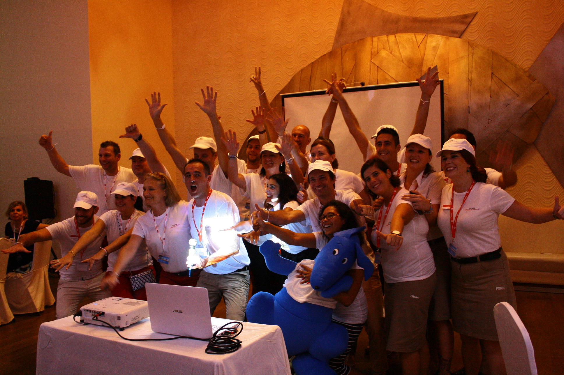 La team FRAM se présente lors de la première soirée - DR : HL