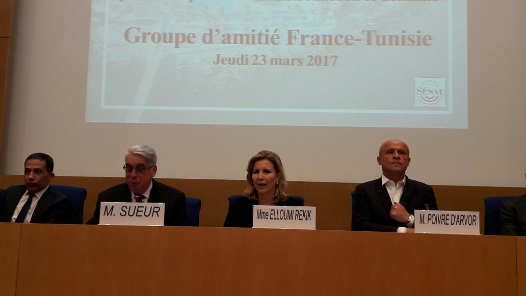 Lors du colloque « Revenir en Tunisie » organisé au Sénat le 23 mars dernier, Madame Elloumi Rekik ministre du Tourisme et de l’Artisanat de Tunisie et, en partant de la gauche, S.E. Ghazi Gherairi ambassadeur délégué permanent de la Tunisie auprès de l’Unesco, M. J.-P. Sueur, ancien ministre, sénateur du Loiret et président du groupe d’amitié France-Tunisie du Sénat et S.E. Olivier Poivre d’Arvor ambassadeur de France en Tunisie. MS.