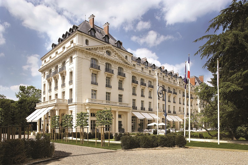 DR : Tranon Palace Versailles, Waldorf Astoria