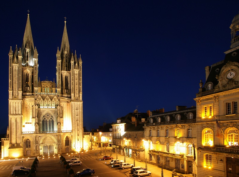 L’image phare de Coutances est celle de sa cathédrale et de ses deux églises - DR : OT de Coutances