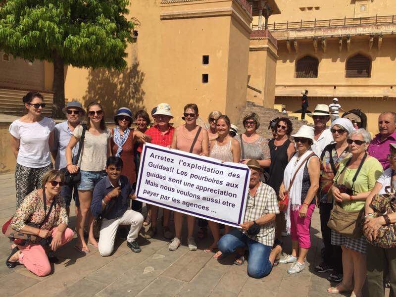 Les guides mobilisés alertent les touristes - Photo : S.A.