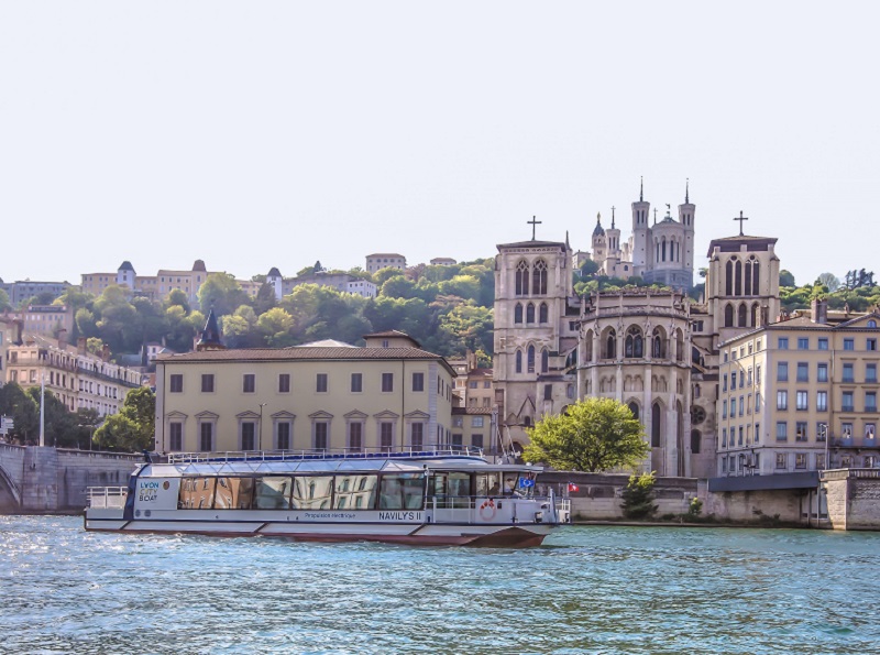 Le nouveau bateau du groupe Lyon City Boat accueille depuis le 3 mai 2017 150 passagers à son bord. DR: Benoît Martin