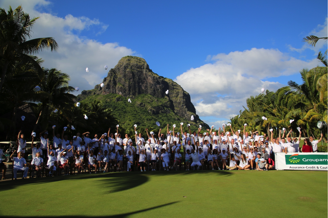 Les participants sur le superbe parcours du Paradis... des golfeurs ! /photo DR