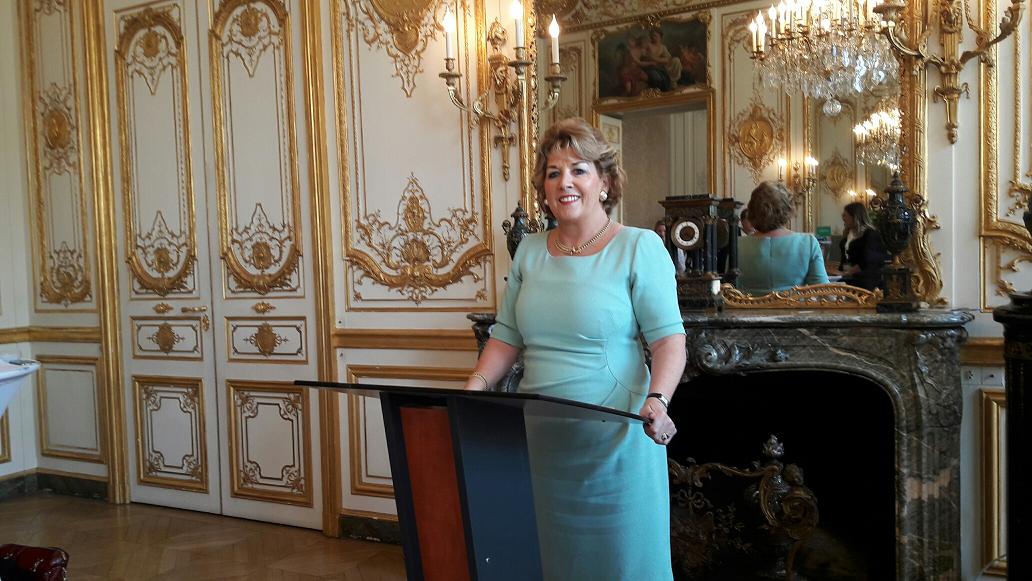 S.E. Madame Geraldine Byrne Nason, Ambassadeur d’Irlande en France lors du work shop dédié au tourisme de luxe. MS.