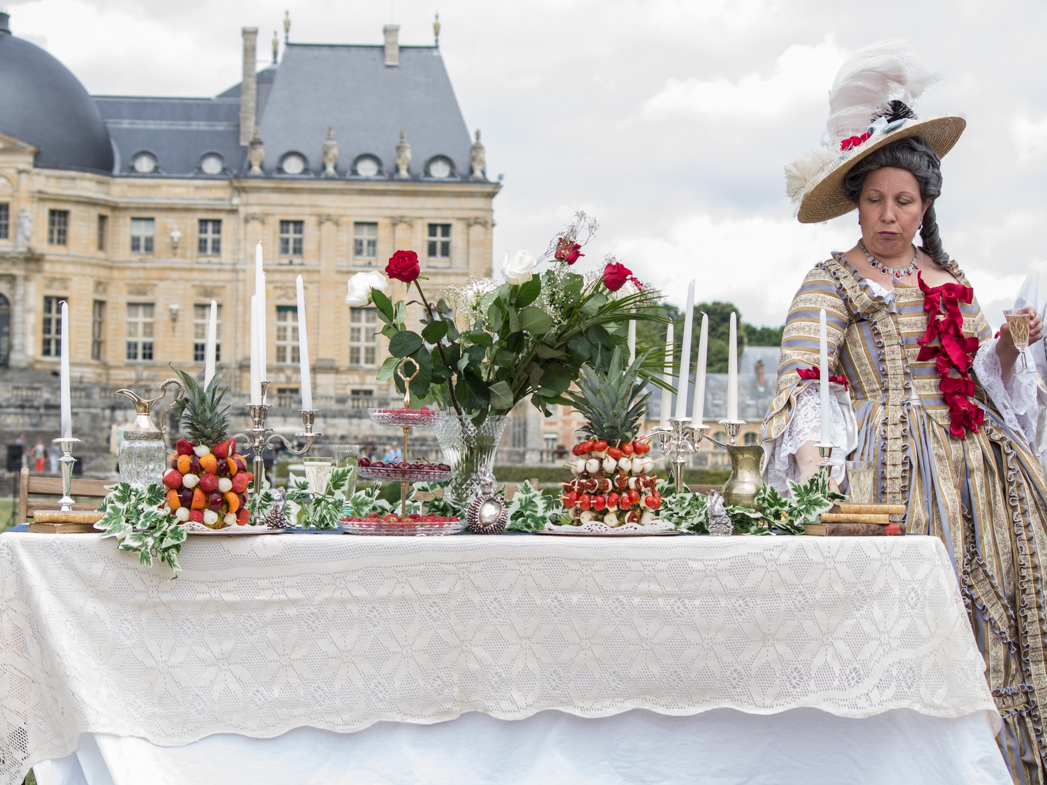 L'art de recevoir à la française et bonnes manières. C Alain M. L'art de recevoir à la française et bonnes manières. C Alain M.