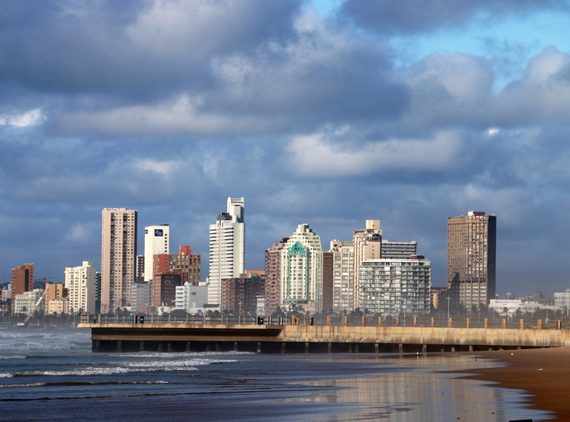 Durban, troisième ville du pays, est le premier port d’Afrique, et également sa capitale balnéaire. La seule où il ne fait pas froid l’hiver ! - DR : J.-F.R.