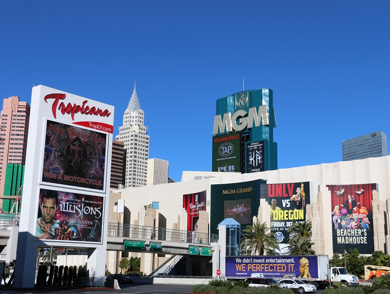 Depuis 10 ans, la clientèle des casinos rétrécit au profit des visiteurs plébiscitant le show et le divertissement - DR : J.-F.R.