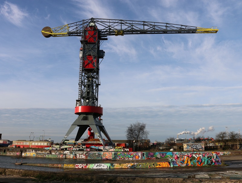 NDSM n’est qu’un maillon de l’immense reconversion en cours des quartiers portuaires de la rive nord d’Amsterdam - DR : J.-F.R.