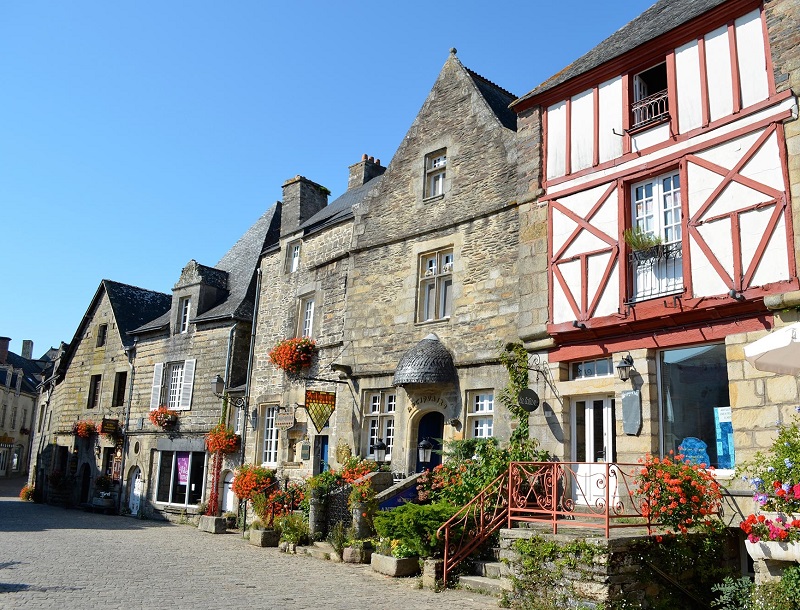 Rochefort-en-Terre est un « Village fleuri ». Quatre étoiles, oui monsieur ! - DR : Mairie Rochefort-en-Terre