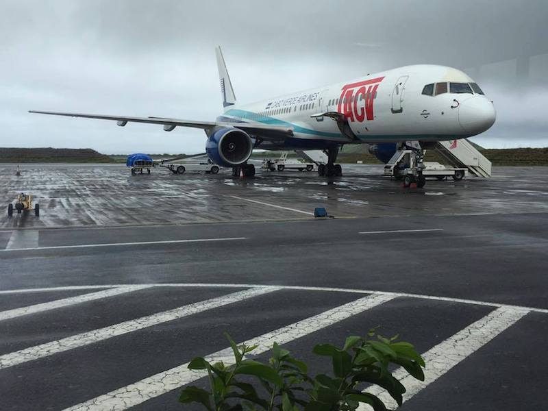 Le Boeing 757 de TACV, cloué au sol depuis plusieurs semaines en raison d'une panne moteur © TACV Facebook