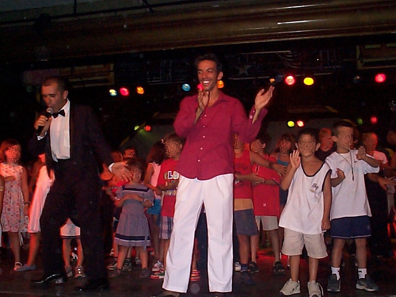 David Strajmayster (Doudi), Gentil organisateur (GO) au Club Med de Marbella en aout 1999. Marbella, Espagne. Photo DR Poudou99 / wikicommons