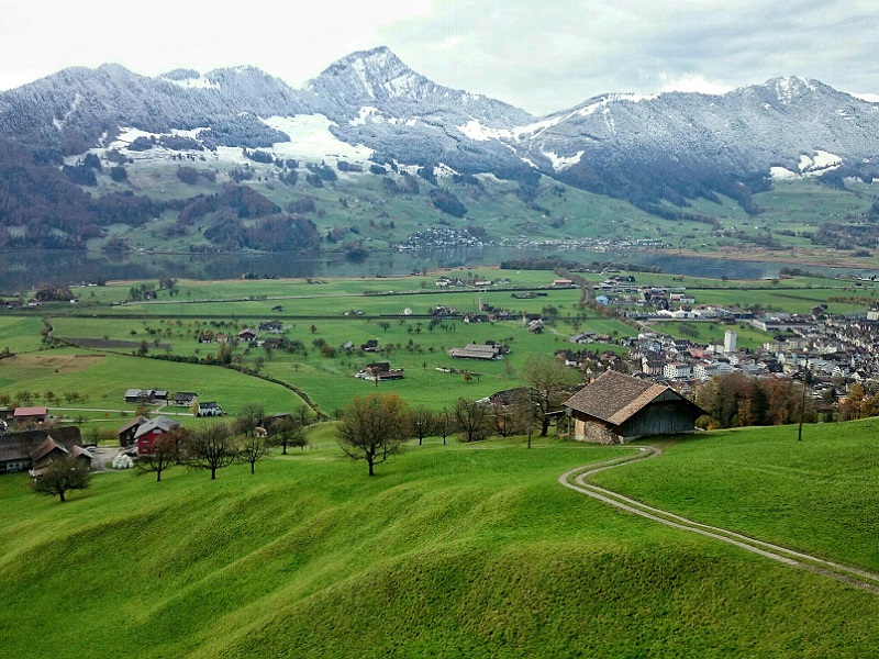 " A la fin du siècle, le ski deviendra un sport destiné à une clientèle fortunée" selon Daniel Goetz - Crédit photo : Pixabay, photo libre pour usage commercial " A la fin du siècle, le ski deviendra un sport destiné à une clientèle fortunée" selon Daniel Goetz - Crédit photo : Pixabay, photo libre pour usage commercial