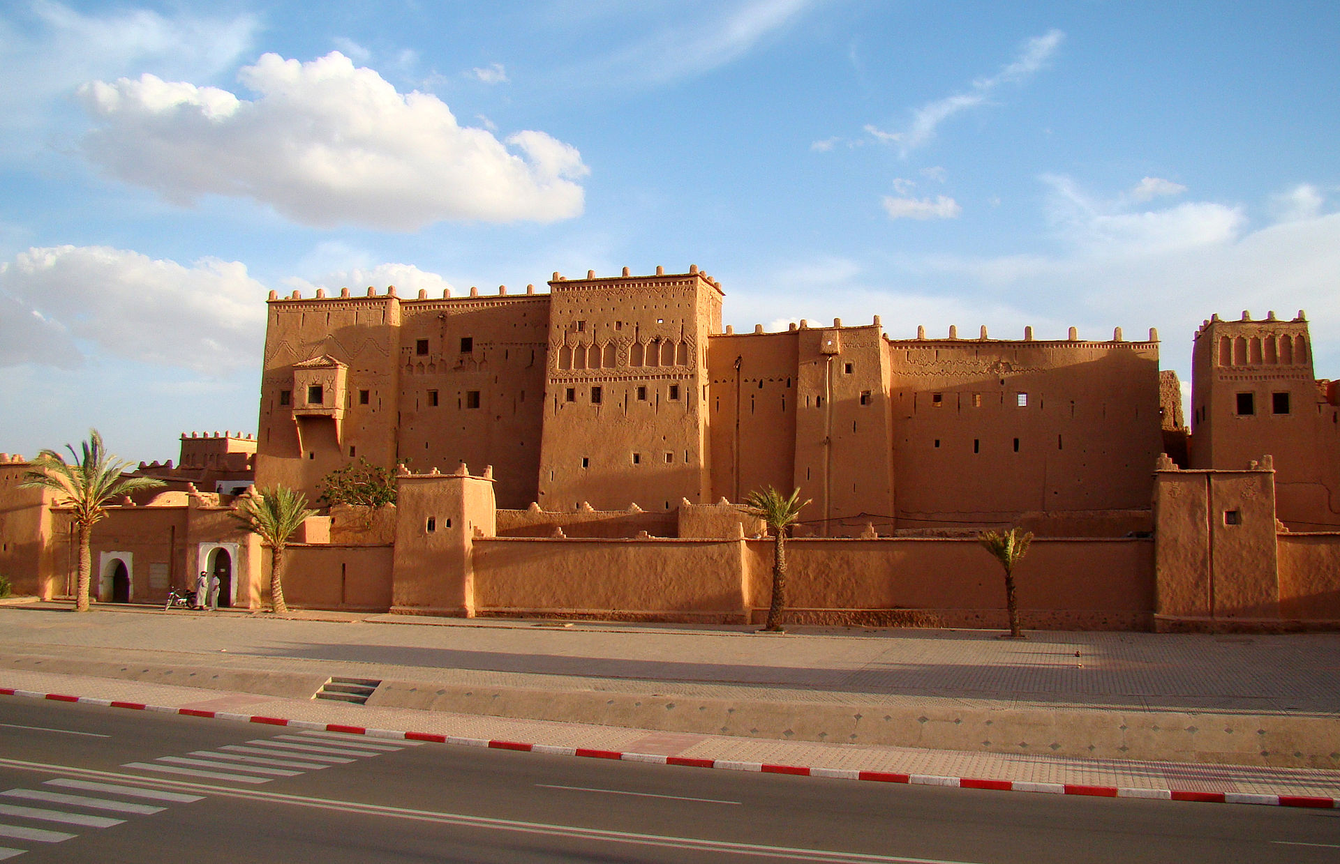 Située à la porte du désert du Sahara, Ouarzazate est trop enclavée selon les pros du tourisme - Crédit photo : Bjørn Christian Tørrissen