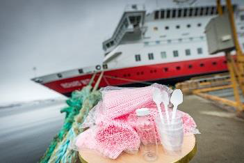 Les objets en plastique à usage unique n'auront plus leur place à bord des navires Hurtigruten - DR Hurtigruten Les objets en plastique à usage unique n'auront plus leur place à bord des navires Hurtigruten - DR Hurtigruten