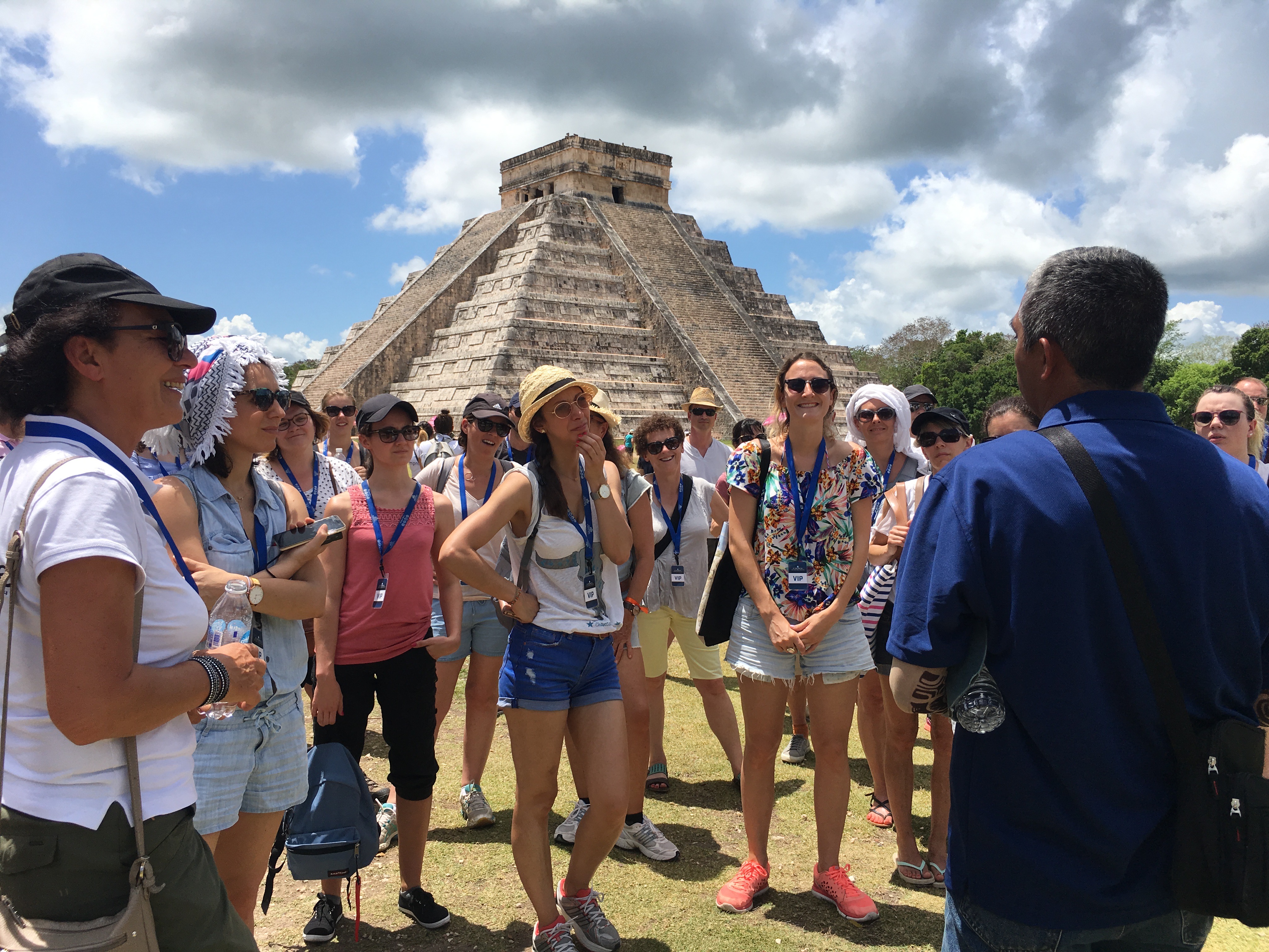 Les AGV à Chichén Itza © LM Les AGV à Chichén Itza © LM
