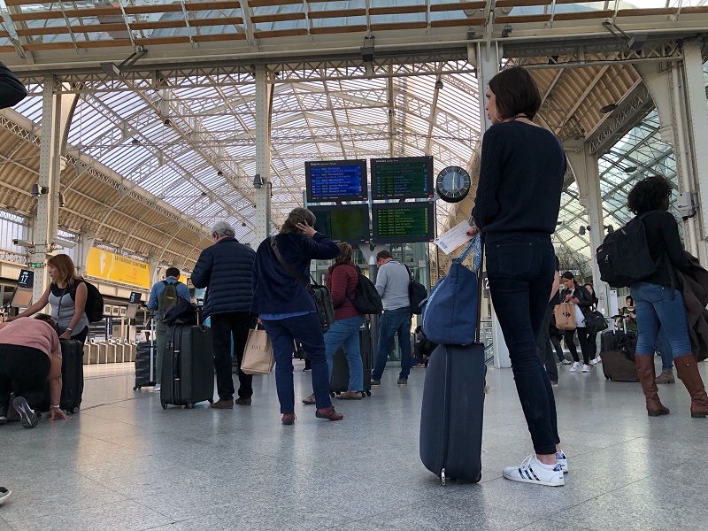 Selon Odoxa, les français ne soutiennent pas la grève SNCF - photo TourMaG JdL Selon Odoxa, les français ne soutiennent pas la grève SNCF - photo TourMaG JdL