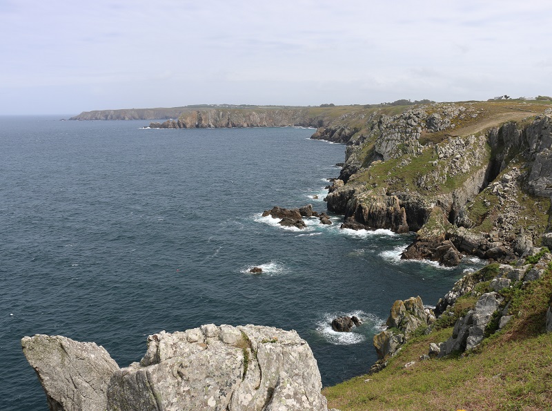 Le long du cap Sizun, l’Atlantique guide depuis toujours la vie des habitants… et le quotidien des touristes - DR : J.-F.R.