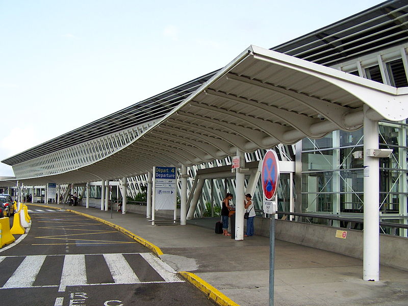 aéroport de Pointe-à-Pitre, Guadeloupe - crédit : LPLT / wikicommons