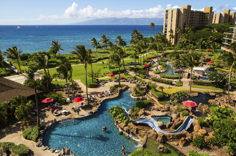 Honua Kai Resort & Spa's à Hawaii propose des studios, des suites à une, deux ou trois chambres, un service complet de concierge, le restaurant Ho'ola Spa et le restaurant Duke. - DR