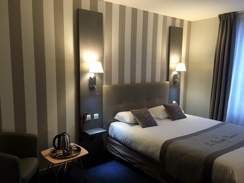 Les 40 chambres de l'hôtel sont équipées d'une connexion Wi-Fi haut débit illimitée et gratuite, de prises USB, une télévision à écran plat, une salle de bain privative avec baignoire ou douche à l’italienne - DR : Best Western Les 40 chambres de l'hôtel sont équipées d'une connexion Wi-Fi haut débit illimitée et gratuite, de prises USB, une télévision à écran plat, une salle de bain privative avec baignoire ou douche à l’italienne - DR : Best Western