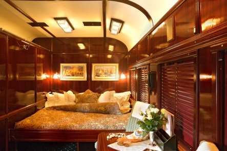 Connaisseurs du Voyage, pour la 1ère fois un train traverse l'Afrique d'est en ouest - Crédit photo : Connaisseurs du Voyage Connaisseurs du Voyage, pour la 1ère fois un train traverse l'Afrique d'est en ouest - Crédit photo : Connaisseurs du Voyage