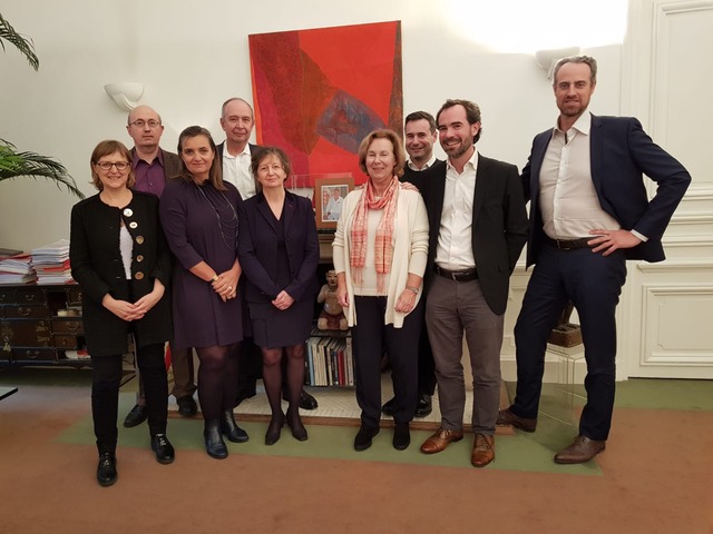 GUillaume Linton (dte) et son Conseil d'administration. /crédit photo ASIA GUillaume Linton (dte) et son Conseil d'administration. /crédit photo ASIA