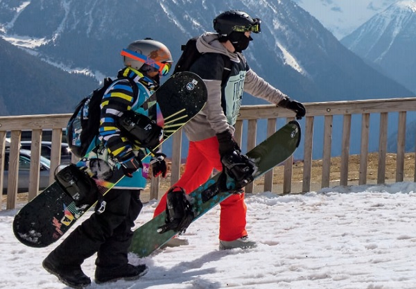 UCPA s'inquiète du recul de la pratique du ski chez les jeunes générations - Crédit photo : UCPA