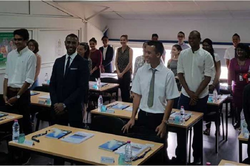 En 2017, Air Austral a créé son école destinée aux personnels navigants commerciaux (PNC) au sein de son siège social à La Réunion. Depuis octobre 2018, elle propose des sessions de formations d’Agent d’Escale Commerciale. - DR Air Austral En 2017, Air Austral a créé son école destinée aux personnels navigants commerciaux (PNC) au sein de son siège social à La Réunion. Depuis octobre 2018, elle propose des sessions de formations d’Agent d’Escale Commerciale. - DR Air Austral