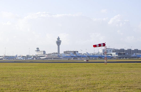 Aéroport Amsterdam, KLM annule 159 vols en raison d'une tempête - Crédit photo : compte Twitter @Schiphol