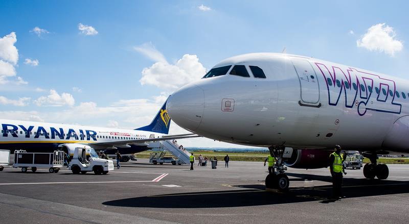 Vue sur le tarmac ©SAGEB – Aéroport Paris-Beauvais