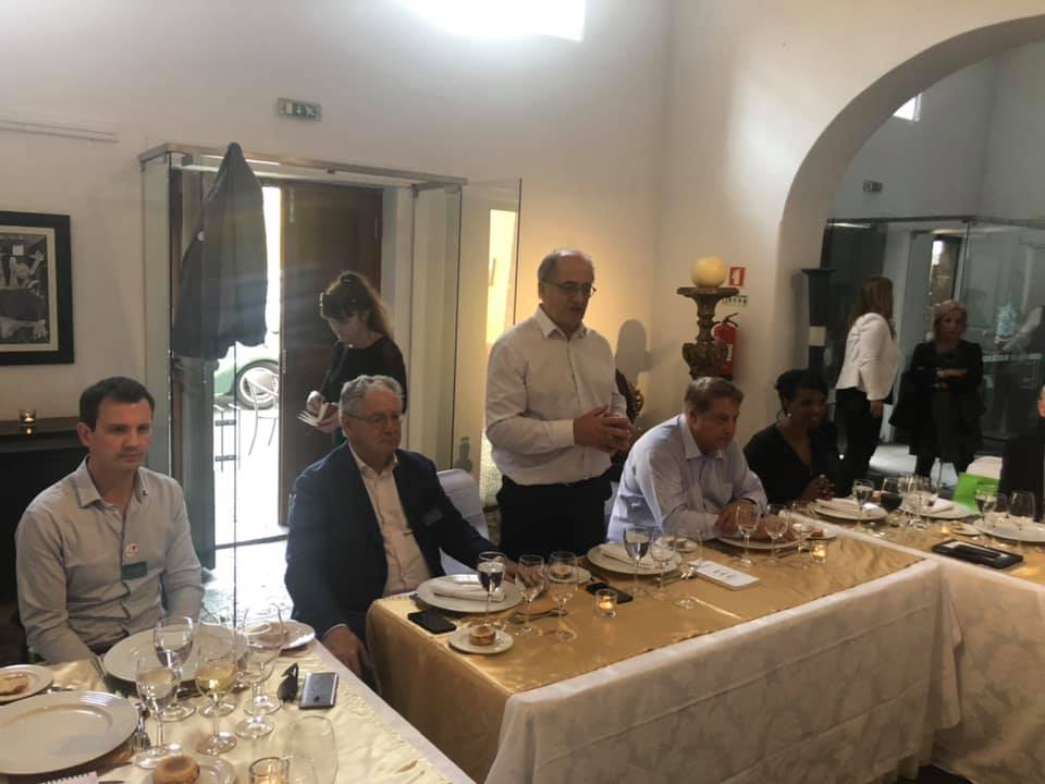 Jean-Pierre Pinheiro (OT du Portugal), René-Marc Chikli (SETO), Jean-Pierre Mas et Mumtaz Teker (EDV) et Hamida Rezeg (Région Ile-de-France) lors de la conférence de presse à l'occasion des Journées des Entrepreneurs du Voyage à Madère - Photo EDV Facebook Jean-Pierre Pinheiro (OT du Portugal), René-Marc Chikli (SETO), Jean-Pierre Mas et Mumtaz Teker (EDV) et Hamida Rezeg (Région Ile-de-France) lors de la conférence de presse à l'occasion des Journées des Entrepreneurs du Voyage à Madère - Photo EDV Facebook