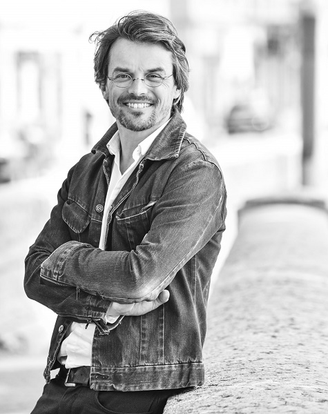 Pour Robin Coulet de Conversationnel, l'avenir du social media passer par l'IA et l'intelligence émotionnelle - Crédit photo : Linkedin Pour Robin Coulet de Conversationnel, l'avenir du social media passer par l'IA et l'intelligence émotionnelle - Crédit photo : Linkedin