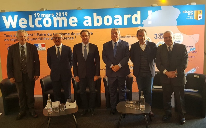 Renaud Muselier (Région PACA) entouré de Jacques Bianchi (CCI du Var), Roland Gomez (CCI PACA), Jean-Luc Chauvin (CCI Marseille Provence) Pierre Dartout (Préfet de Région) et Jean-Pierre Savarino (CCI Nice Côte d'Azur) - Photo CE